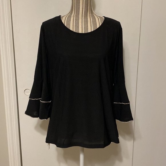 3/4 Bell Sleeve w/ Rhinestone Trim Top - Picture 3 of 9